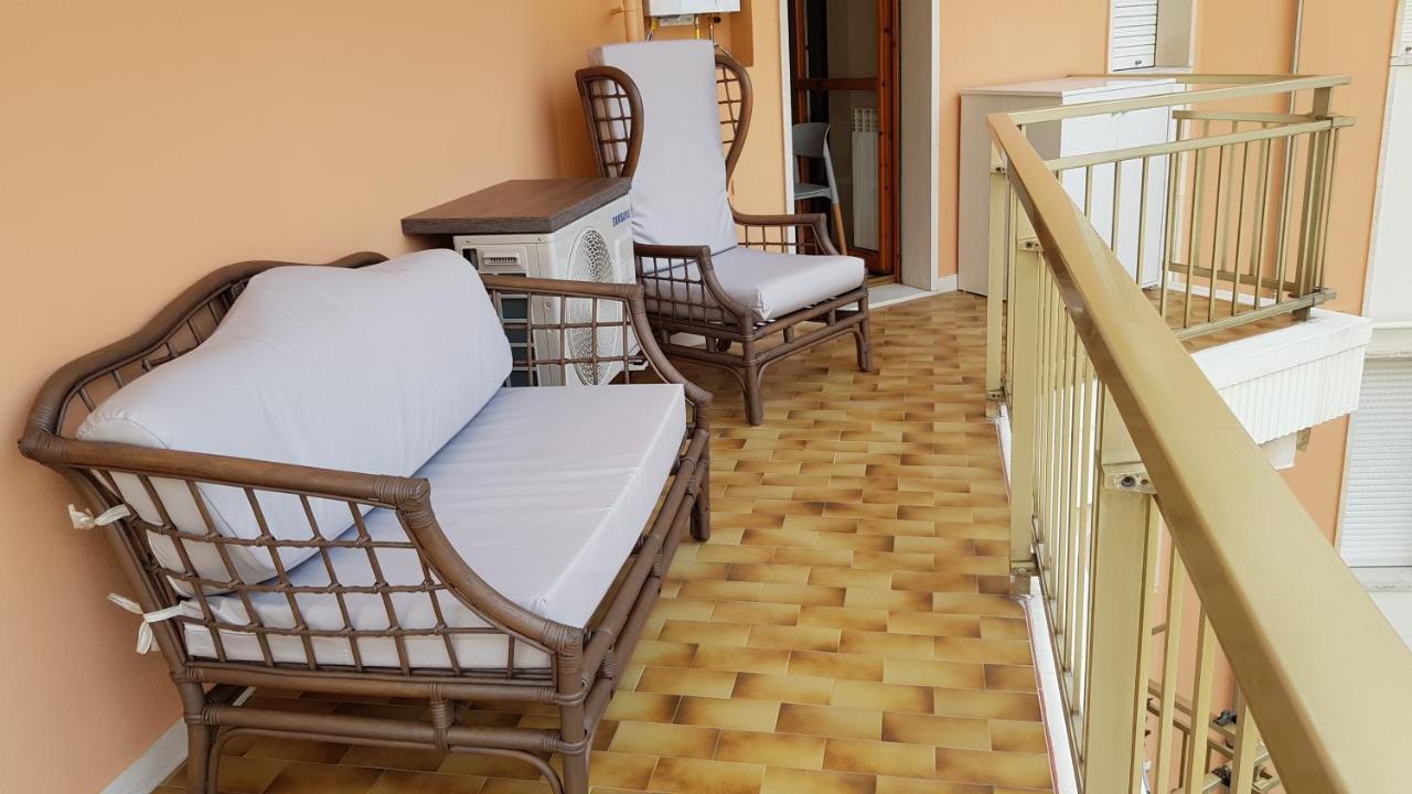 Appartamento Casalmare Via Asse Ventimiglia Esterno foto